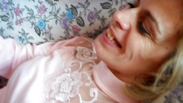 Nobriedis trans fucked seksa saiti kas ass jaunā trance ar lielu locekli