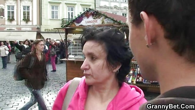 Divas jaunas studentes līvu akvaparks vēlas kļūt slavens