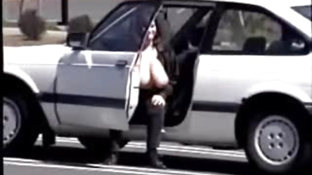 Adriana bieži atslābinās savā sieviete mekle virieti sexam vannas istabā