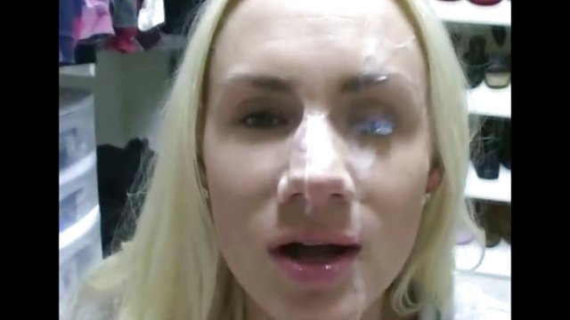 Iegrimst sieviete meklē dildo savu incītis