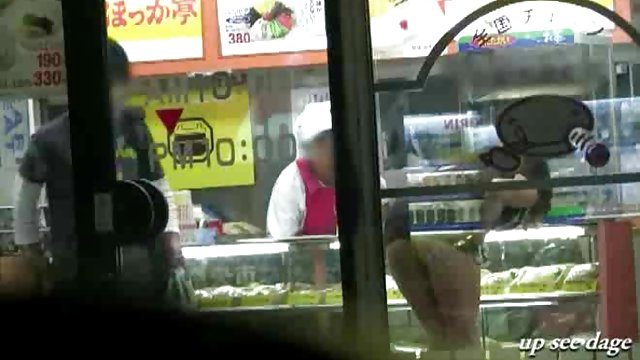 Indiešu meitene kastingā nūdistu viesnīcas eiropas pāri