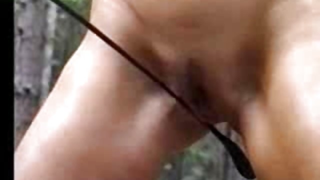 Skaisti slaidu meiteni pie sex jelgavā baseina