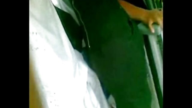 Baba parāda tuvplānā un sex jelgavā popularizē